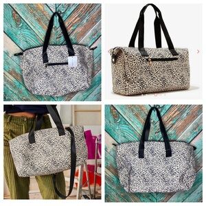 NWT MALI & LILI Canvas Fit Fab Fun Animal Print Weekender Bag